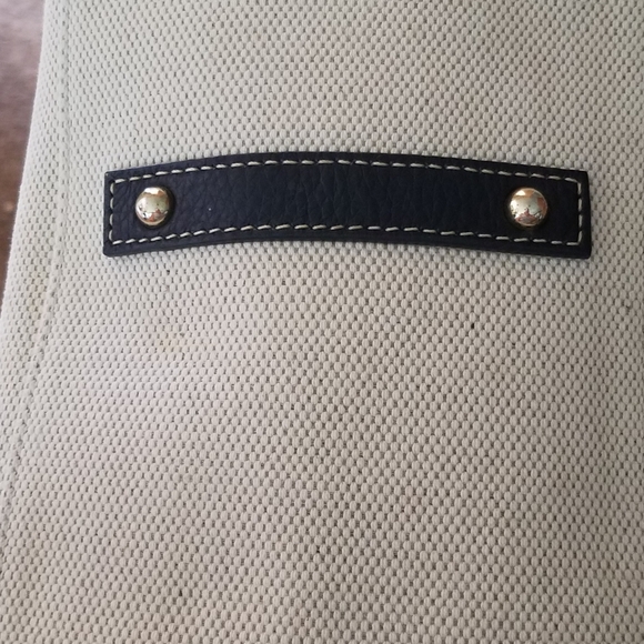 Dooney & Bourke Large Canvass Bag - Picture 3 of 8